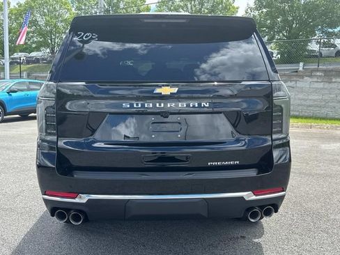 New 2025 Chevrolet Suburban Premier image 5