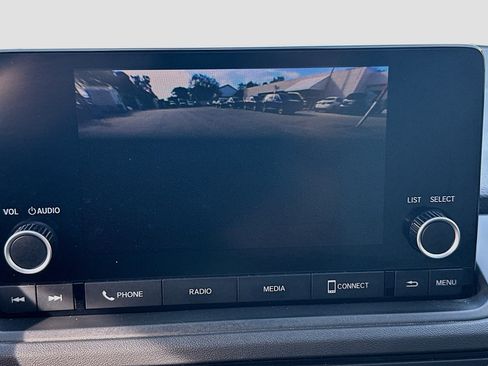 Used 2023 Honda Accord LX image 13