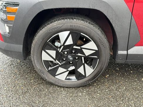 Certified 2024 Hyundai Kona SEL AWD/4WD image 5