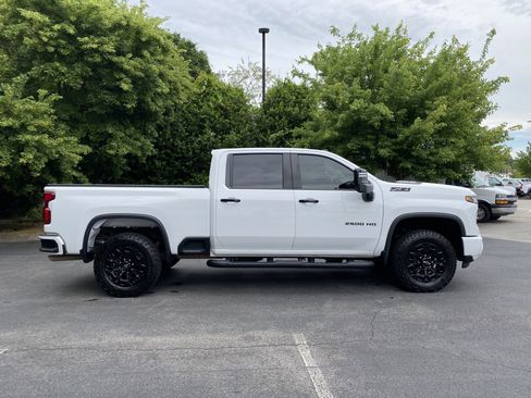 Used 2024 Chevrolet Silverado 2500 LT w/ Z71 Sport Edition AWD/4WD image 10