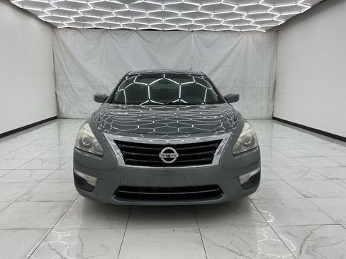 Used 2015 Nissan Altima 2.5 S w/ Special Edition Package FWD image 5