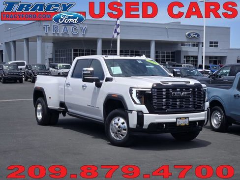 Used 2025 GMC Sierra 3500 Denali Ultimate AWD/4WD image 1