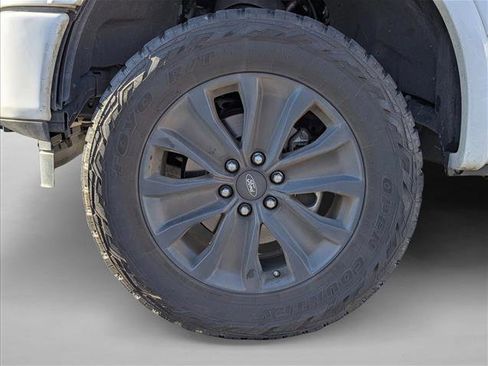 Used 2020 Ford F150 Lariat w/ Equipment Group 502A Luxury image 9