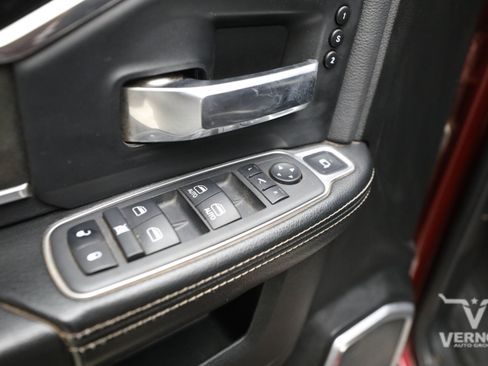 Used 2022 RAM 2500 Laramie w/ Night Edition AWD/4WD image 17