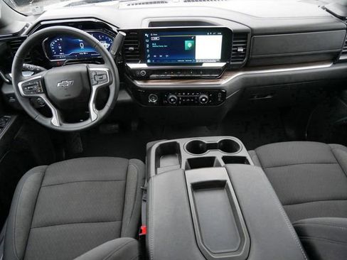 Used 2024 Chevrolet Silverado 1500 LT Trail Boss image 12
