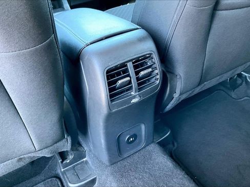 Used 2024 Ford Escape Active image 10