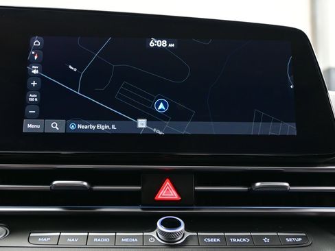 Certified 2024 Hyundai Elantra SEL FWD image 18