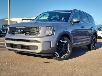 Used 2024 Kia Telluride S