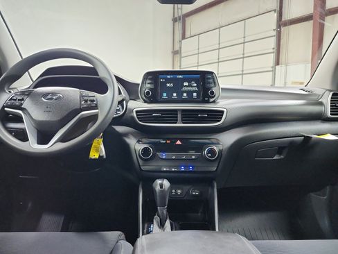Used 2021 Hyundai Tucson SE FWD image 24