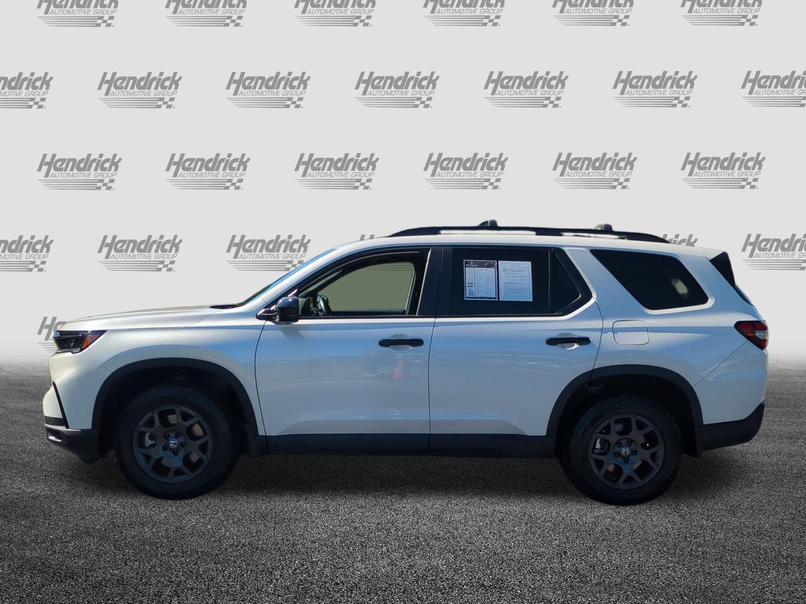 Used 2025 Honda Pilot TrailSport image 7