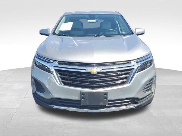 Used 2024 Chevrolet Equinox LT w/ Driver Convenience Package FWD image 2