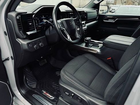Used 2025 Chevrolet Silverado 1500 RST image 21