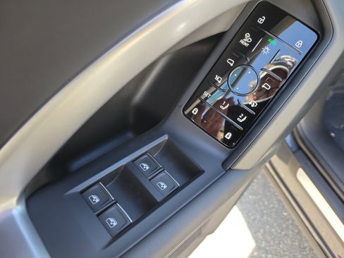 Used 2025 Audi Q5 Premium Plus w/ Premium Plus AWD/4WD image 18