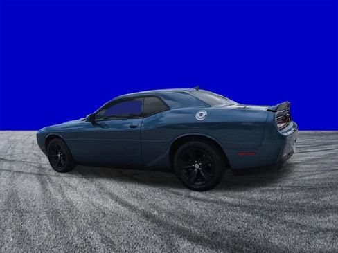 Used 2020 Dodge Challenger SXT w/ Driver Convenience Group image 6