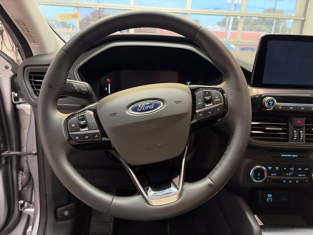 Used 2023 Ford Escape Active AWD/4WD image 23