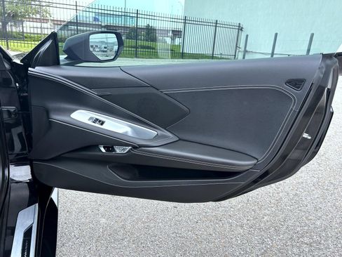 Certified 2022 Chevrolet Corvette Stingray Coupe w/ 1LT RWD image 15