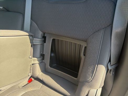 Used 2021 GMC Sierra 1500 Elevation image 18