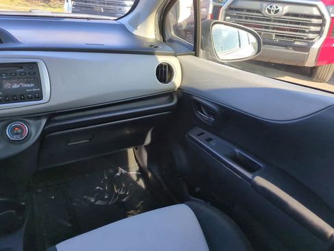 Used 2013 Toyota Yaris LE image 16