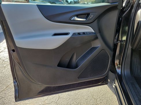 Used 2019 Chevrolet Equinox LT w/ LPO, Floor Liner Package AWD/4WD image 15