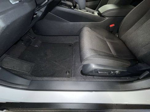 Used 2023 Honda Accord EX image 16