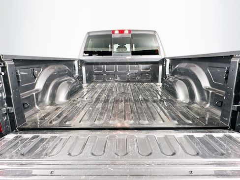 Used 2024 RAM 2500 Laramie image 28