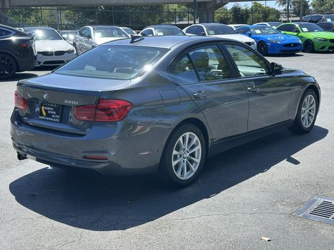 Used 2017 BMW 320i Sedan RWD image 8