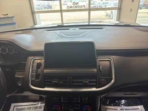 Used 2021 Chevrolet Tahoe LT w/ LT Signature Package image 28