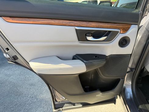 Used 2017 Honda CR-V Touring image 24