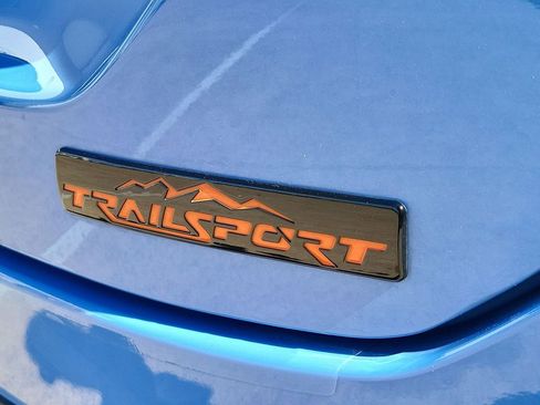 Used 2025 Honda Pilot TrailSport image 31