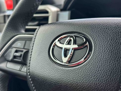 Certified 2025 Toyota Tundra SR5 AWD/4WD image 29