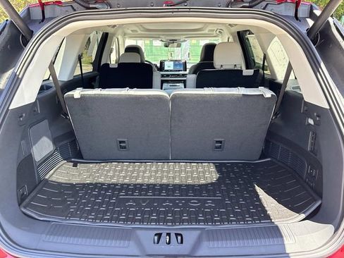 New 2026 Lincoln Aviator Reserve AWD/4WD image 12