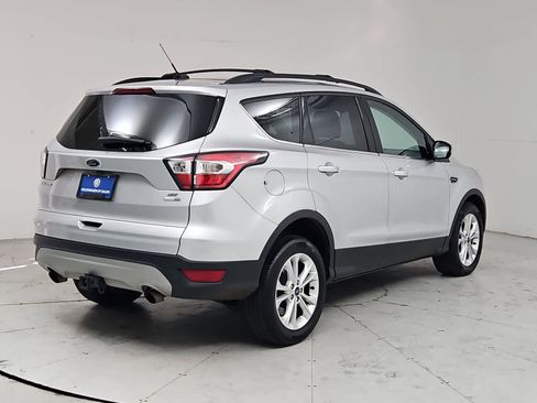 Used 2017 Ford Escape SE w/ Equipment Group 201A AWD/4WD image 6