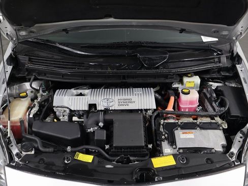 Used 2012 Toyota Prius Five w/ Preferred Accessory Pkg image 15