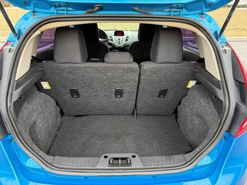 Used 2012 Ford Fiesta SE image 24