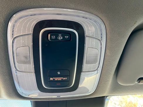 Used 2021 Hyundai Elantra SEL w/ Convenience Package image 16