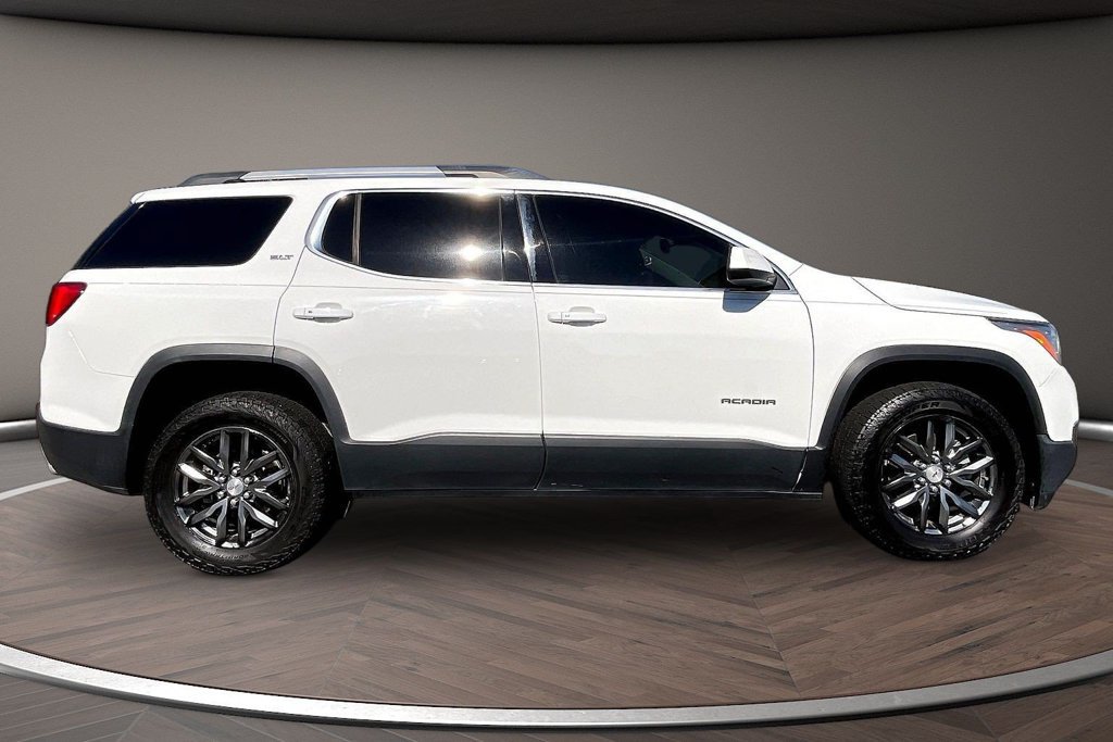 Used 2017 GMC Acadia SLT FWD image 9