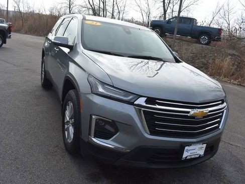 Certified 2023 Chevrolet Traverse LT image 9