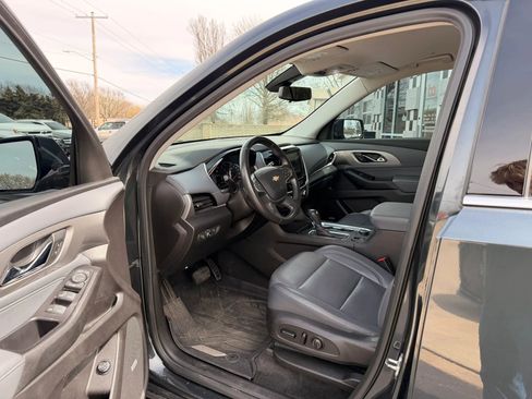 Used 2019 Chevrolet Traverse LT w/ LT Premium Package image 11