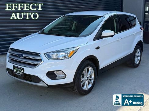 Used 2019 Ford Escape SE AWD/4WD image 1
