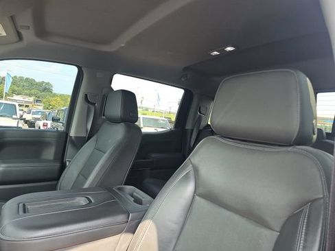 Used 2019 GMC Sierra 1500 SLT RWD image 18