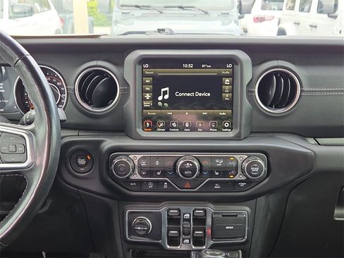 Used 2023 Jeep Wrangler Sahara w/ Cold Weather Group image 19