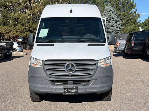 Used 2022 Mercedes-Benz Sprinter 2500 image 6