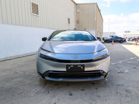 Certified 2024 Toyota Prius Limited image 3