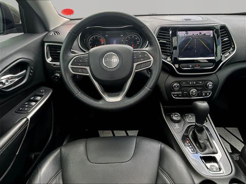 Used 2019 Jeep Cherokee Limited AWD/4WD image 8