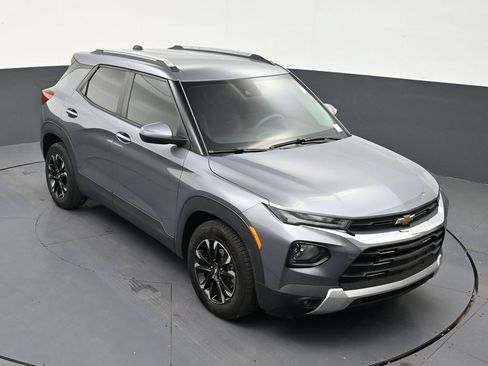 Used 2021 Chevrolet TrailBlazer LT w/ Convenience Package FWD image 18