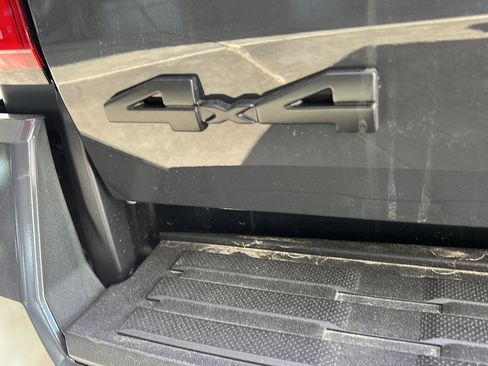 New 2025 Toyota Tacoma SR5 image 9