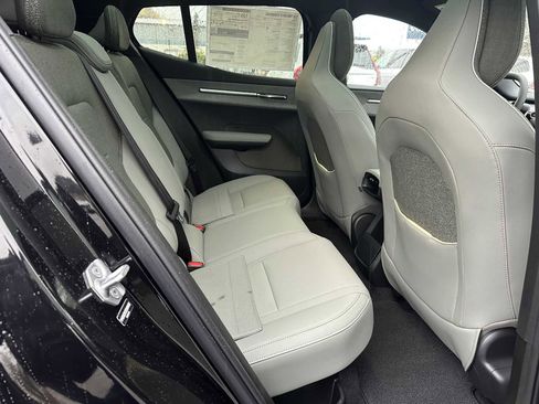 New 2025 Volvo EX30 Plus w/ Protection Package Premier image 12