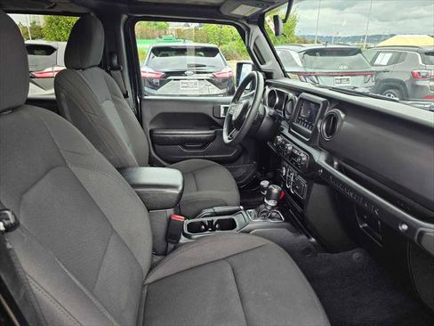 Used 2023 Jeep Wrangler Unlimited Sport image 11