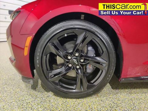 Used 2023 Chevrolet Camaro LT w/ Technology Package RWD image 22