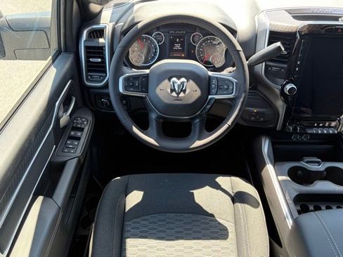 New 2026 RAM 2500 Big Horn AWD/4WD image 33